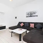 Grubisic - - Parking Included Gæstehus 3*
