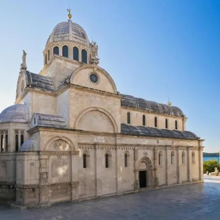 Pensión Grubisic - - Parking Included Šibenik