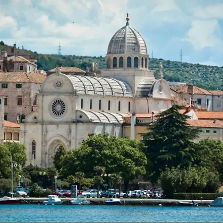 Casa de hóspedes Grubisic - - Parking Included