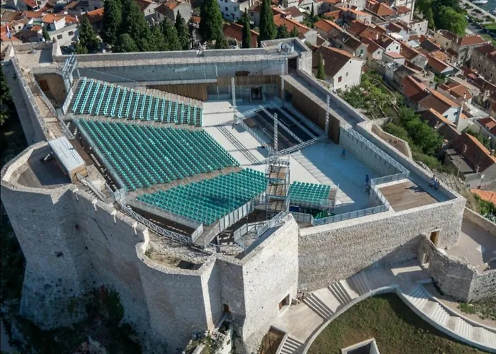 Grubisic - - Parking Included 3* Sibenik