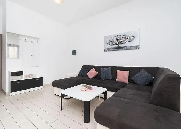 Grubisic - - Parking Included Guest house 3*