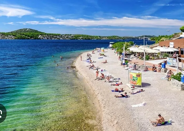 Guest house Grubisic - - Parking Included Sibenik